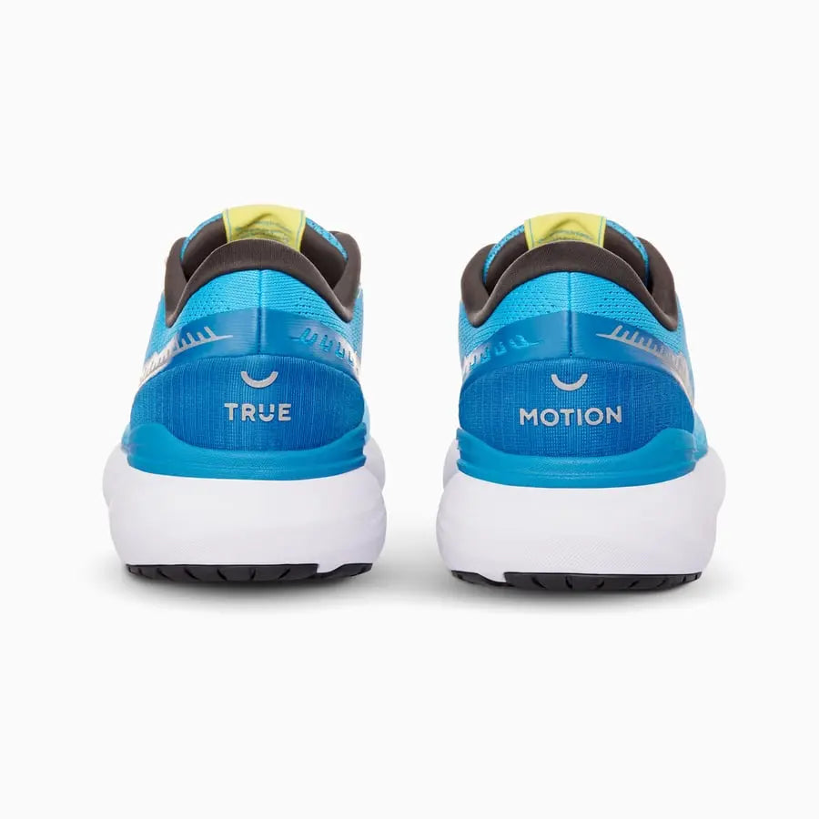 U-TECH Nevos 3 True Motion running shoes pair