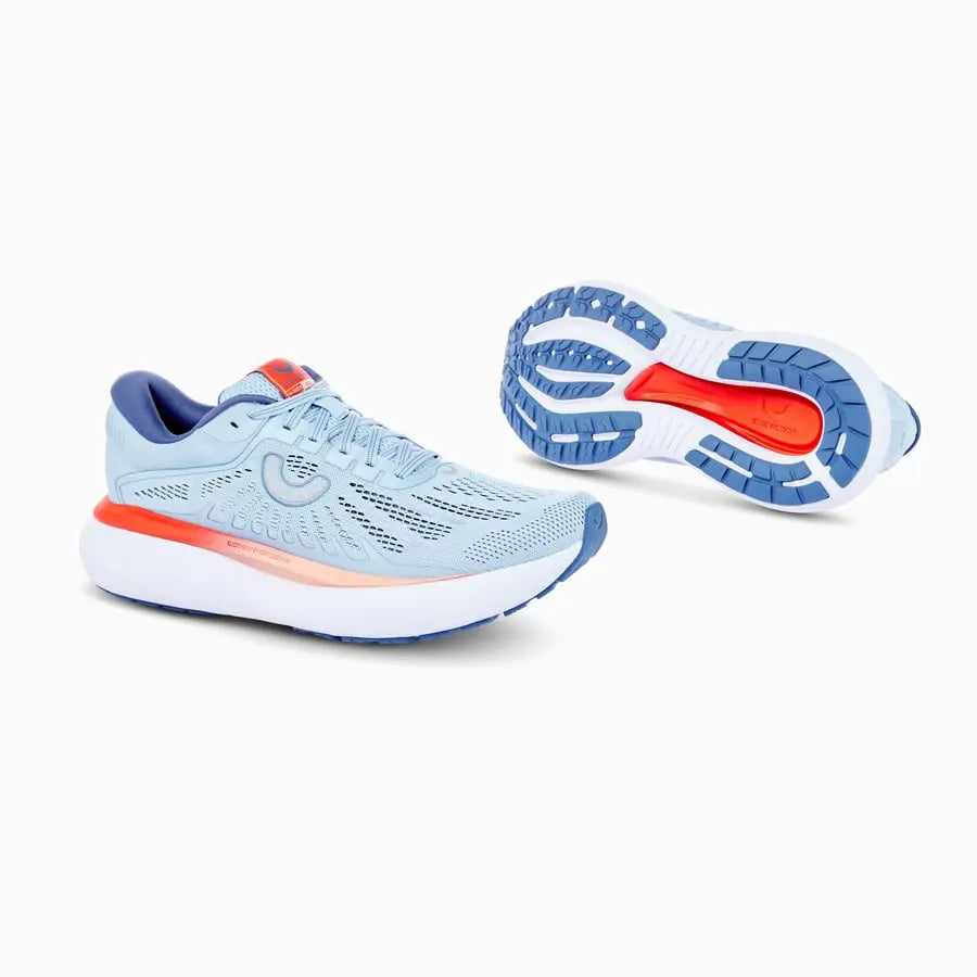 true motion aion 3 running shoes pair