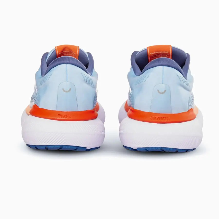 true motion aion 3 running shoes women pair